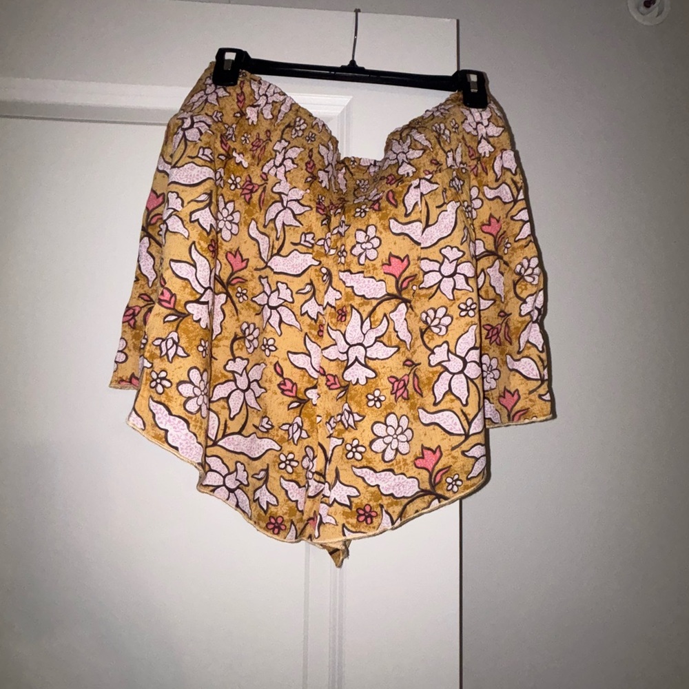 Aerie Floral Yellow and Pink Women Shorts